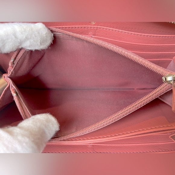 Authentic Chanel 19 Pink matelasse Lambskin Wallet - Picture 7 of 14